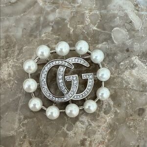 Luxurious Silver and Pearl Designer Brooch
